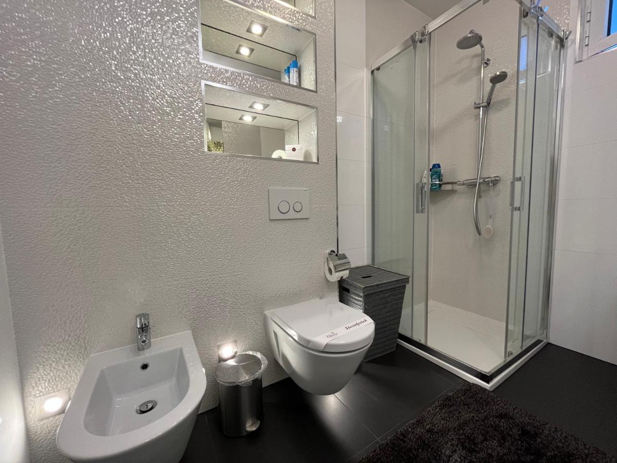Apartment Lui With Rooftop Swimming Pool Ičići Екстериор снимка